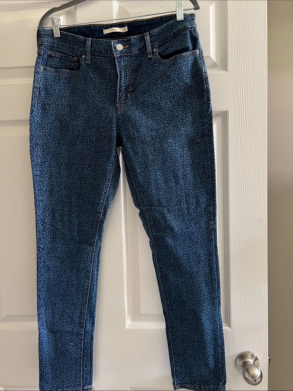Levi's Blue Leopard-Print Skinny Jeans